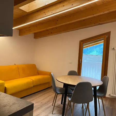 La Corte Lejlighedshotel Vezza dʼOglio